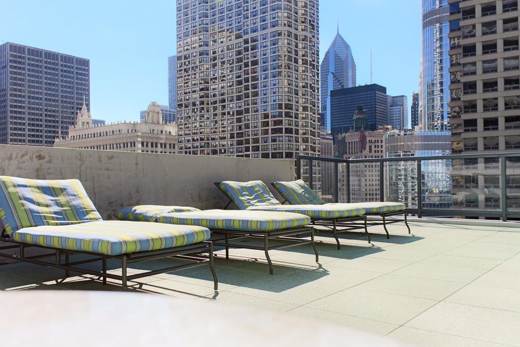Bridgestreet At State And Grand Aparthotel Chicago Exterior photo